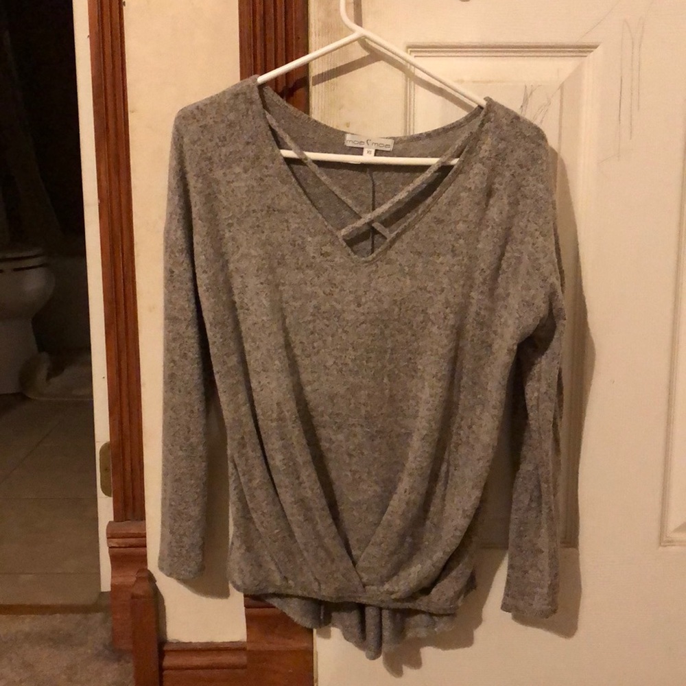 Women’s sweater.